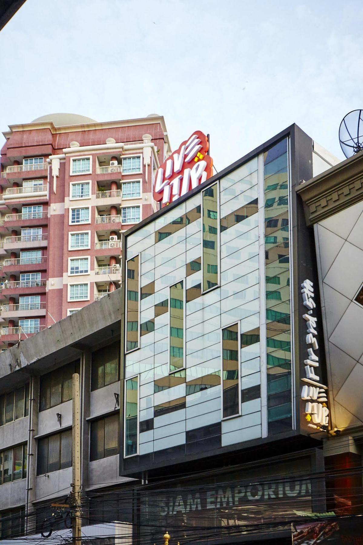 Liveitup Asok By D Varee กรุงเทพมหานคร ภายนอก รูปภาพ